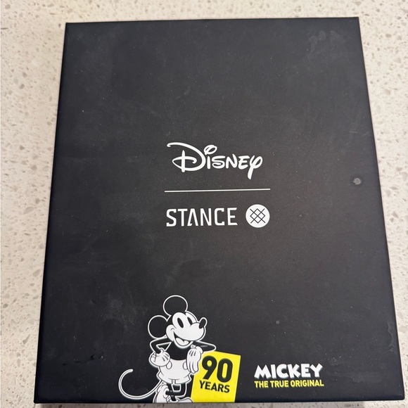 Disney Mickey Mouse Socks And Pins Stance 90th Anniversary Years Set(L) - Picture 5 of 9